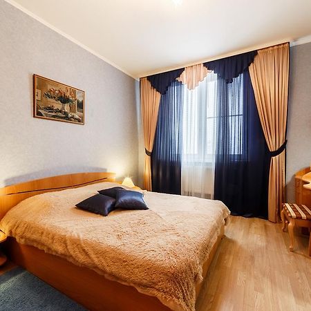 Apartment Domashny Uyut Na Belinskogo 41 Luxe JJekaterinburg Eksteriør billede